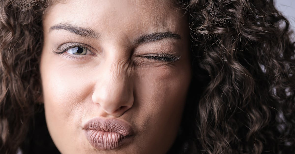 How to Refresh Your Lips Throughout the Day with Honey House Naturals Lip Butter